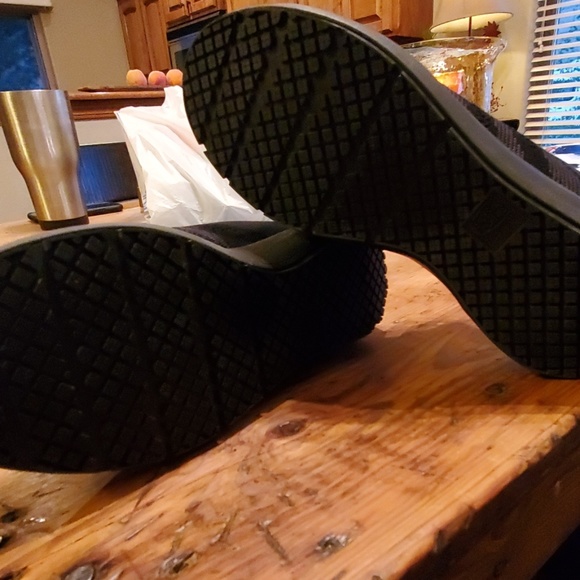 NWOT - Shoes for Crews - Picture 3 of 3